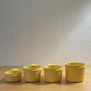 Vintage Tupperware Measuring Cups Harvest Gold 1/3, 2/3,  3/4, 1 Cup 4 Piece Set